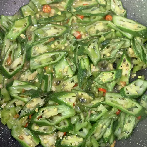 okra stir fry