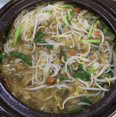 rice noodle in sour soup 6