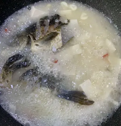 crucian carp tofu soup 6 crucian carp tofu soup 6
