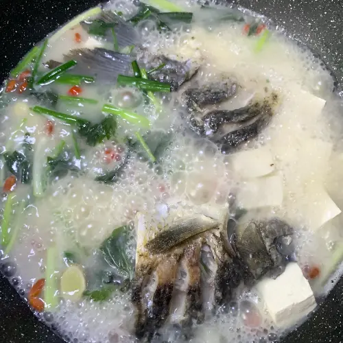 crucian carp tofu soup