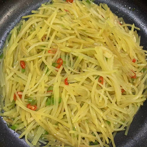 Sour and Spicy Shredded Potatoes